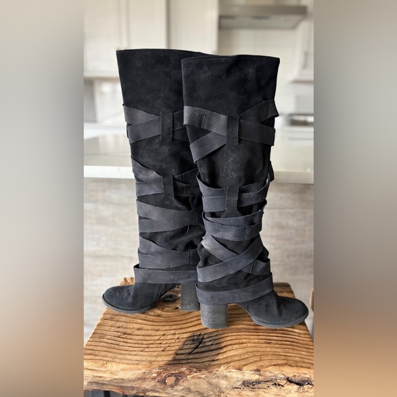 Free people Women's Paradiso  Black Suede Wrap Knee-High Boots - Picture 4 of 8